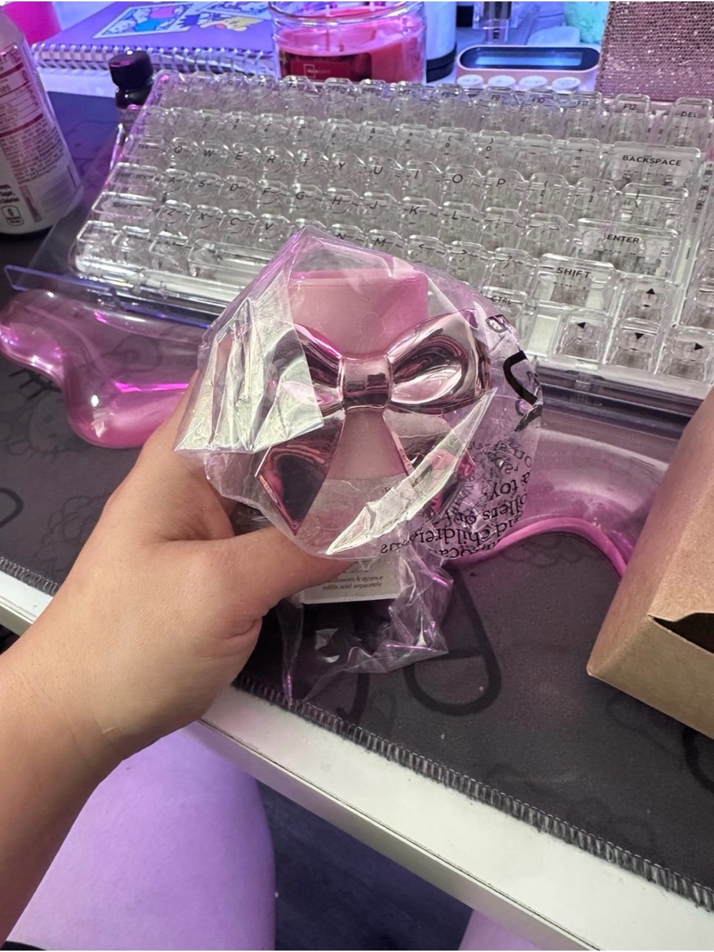 Bath & Body Works pink bow air freshener holder
